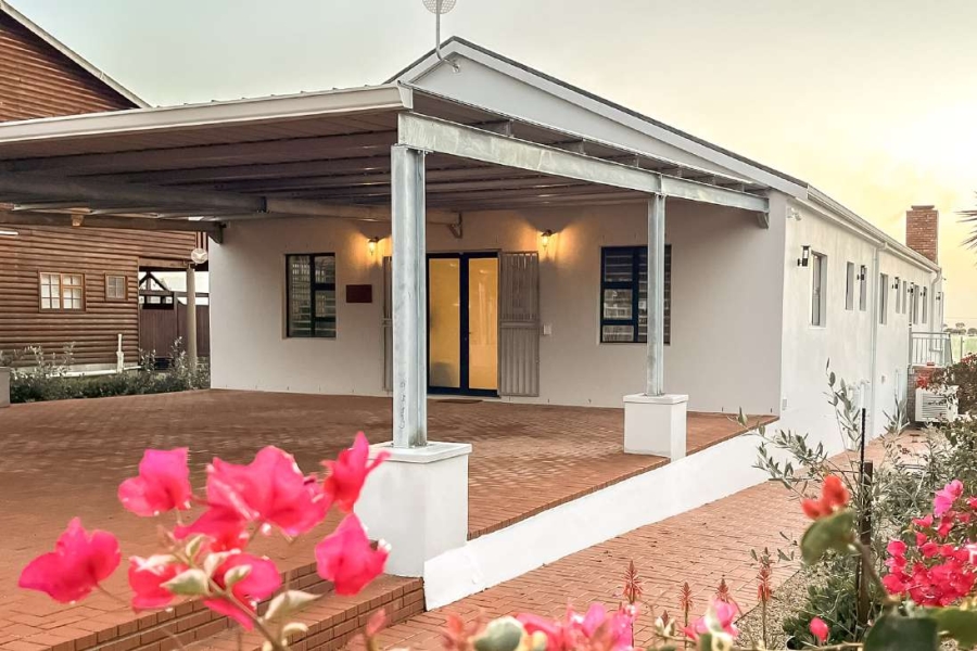 4 Bedroom Property for Sale in Koringberg Western Cape